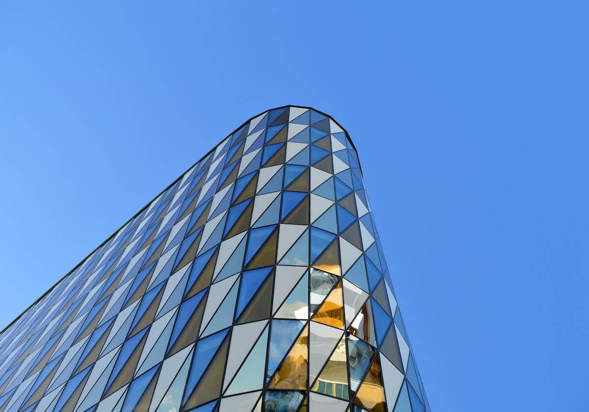 3:0！利物浦3角球破门，半场大胜西汉姆，三连胜稳了，冲进前五