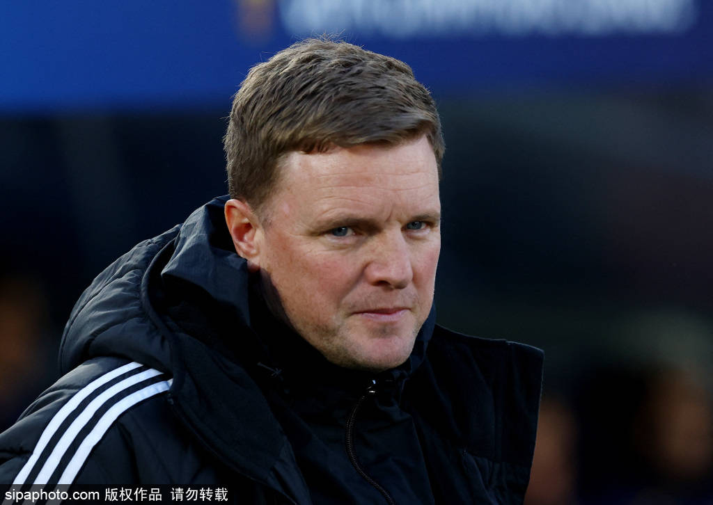 弗里克以克鲁伊夫式足球征服巴塞罗那——诺坎普的7比2狂欢夜